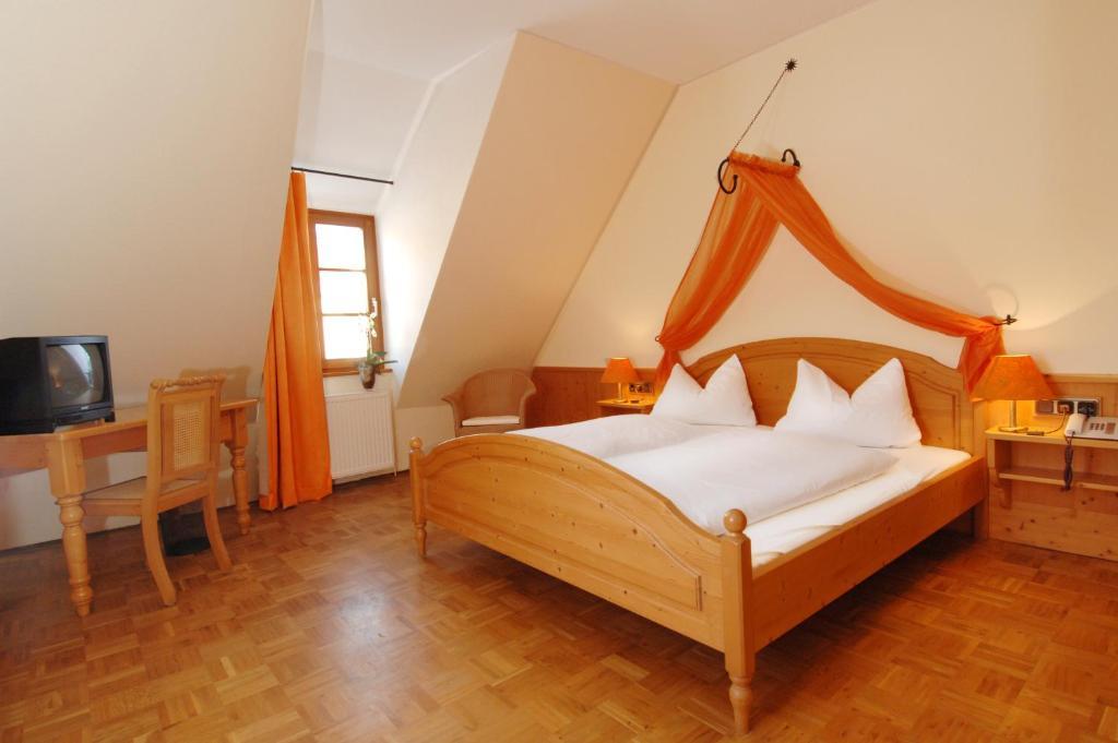 Landhotel St. Gereon Nackenheim Bilik gambar