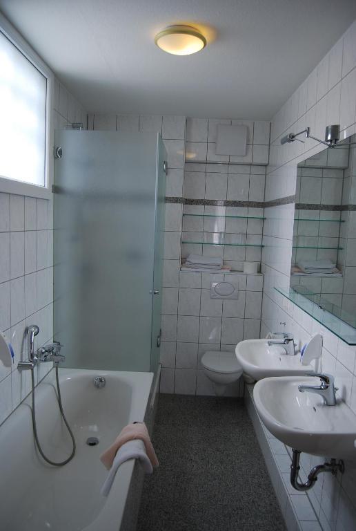 Landhotel St. Gereon Nackenheim Bilik gambar