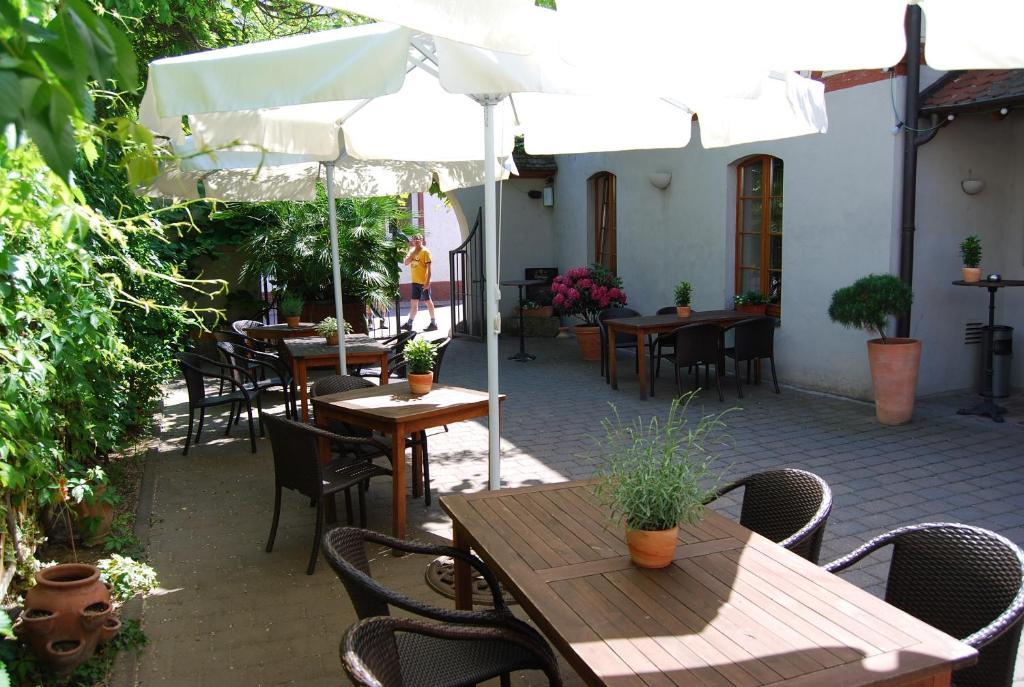 Landhotel St. Gereon Nackenheim Luaran gambar